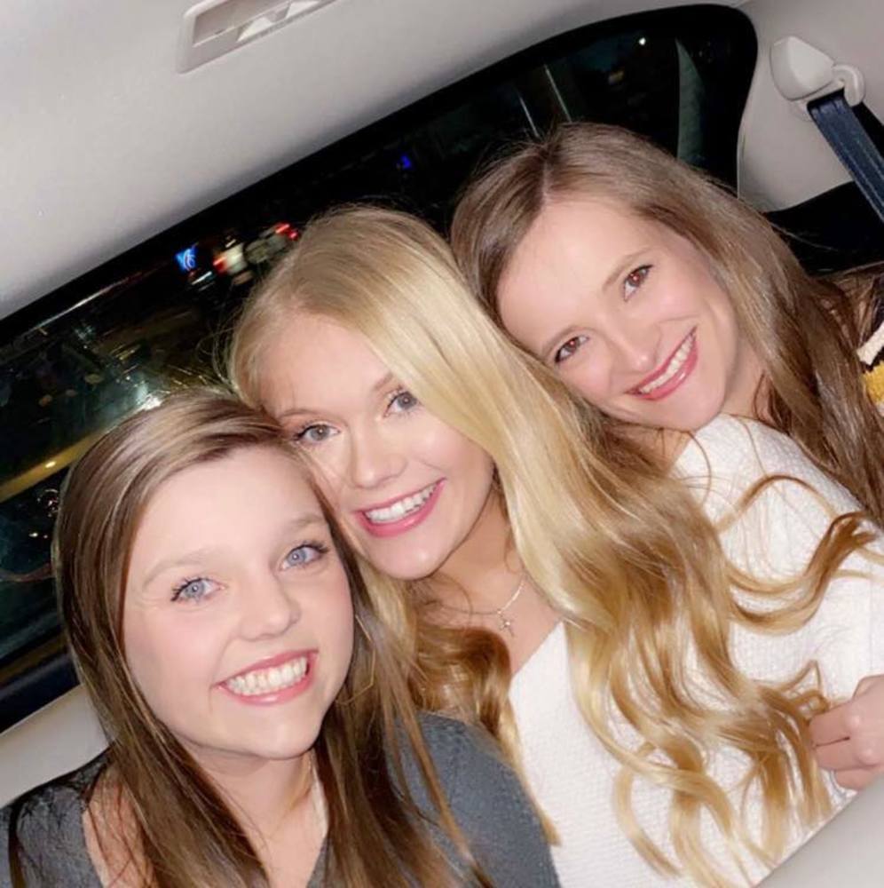 Meet your Posher, Logan